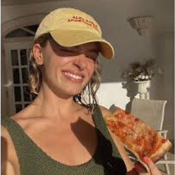 Red Cap - Picture 3 of 3